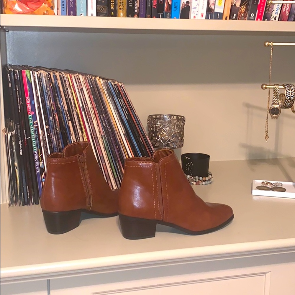 Karen Scott boots